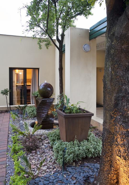 Sentinel Luxury Suite Hotel Pretoria Exterior photo